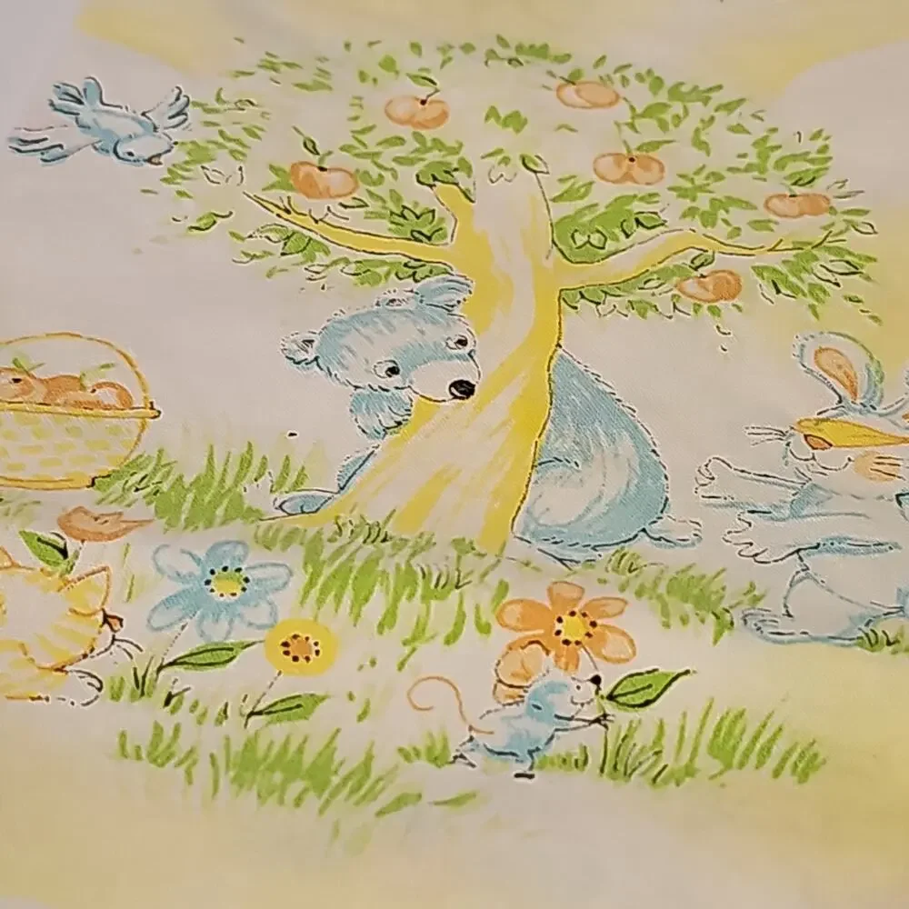 1978 Dundee Mills Vintage Baby Toddler Pillowcase Yellow Bear Duck Bunny